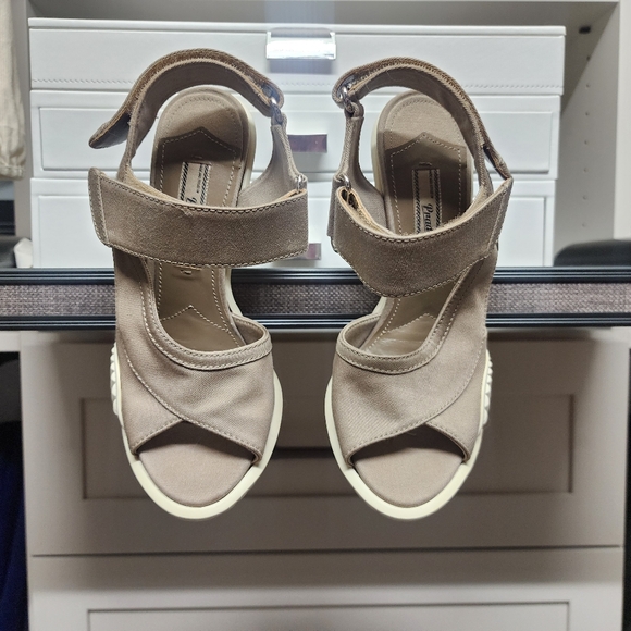 Prada Gabardine Asymmetric Sandals with rubber cone heel - size 36 - worn once! - Picture 12 of 12